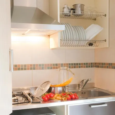 アパートホテル Mareo 3*