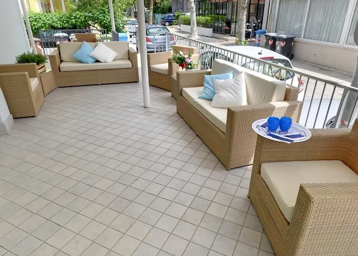 מלון דירות Mareo 3*