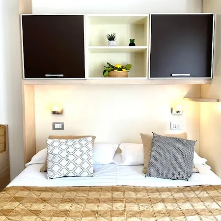 马雷欧公寓酒店 3*