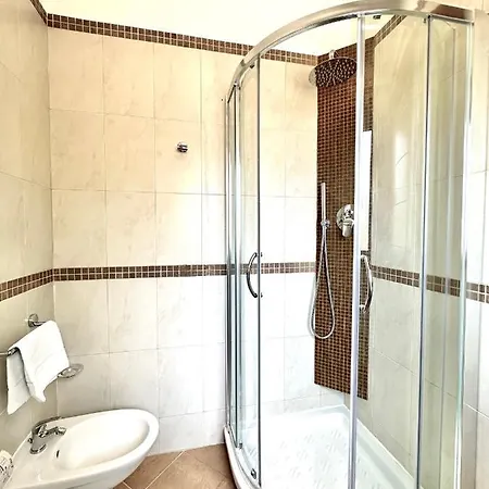 马雷欧公寓酒店