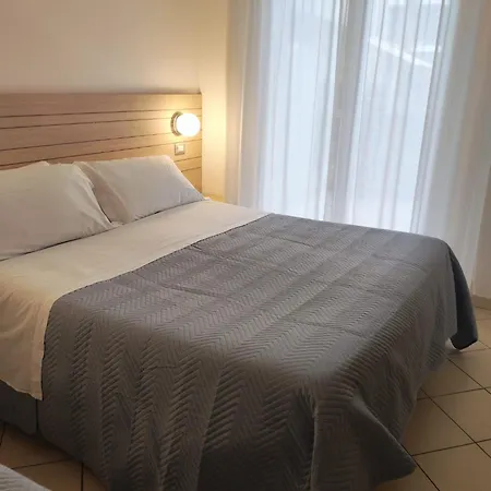 Ξενοδοχείο με διαμερίσματα Mareo 3*