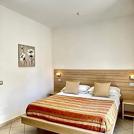 Mareo Aparthotel